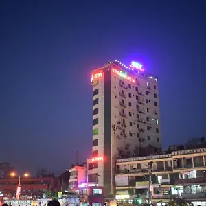 https://hotel-givenci.hotels-in-dhaka.com